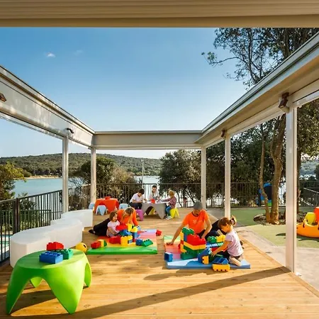 Luxusní stan Easyatent Safari Tent Vestar Rovinj